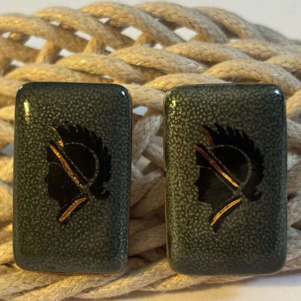 VTG HUGE cufflinks knight Enamel Roman Centurion silhouette 14 kt Evan Eames Era